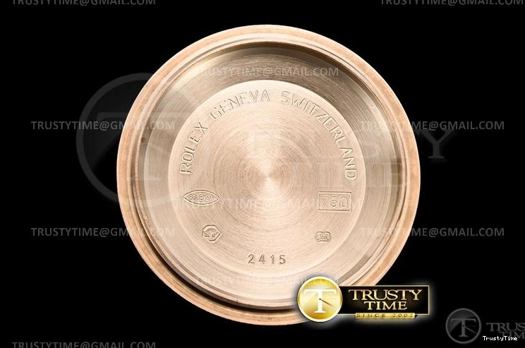 1028 RDD0219E – DayDate 36mm RelaxedFit 695